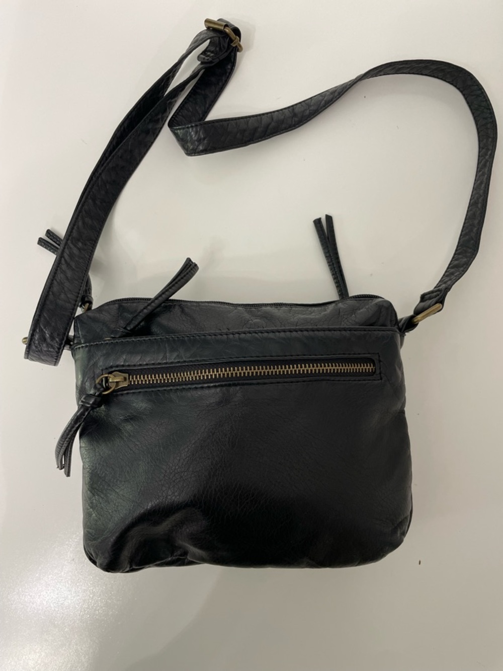 Bueno Black Leather Crossbody Purse Adjustable Strap - Picture 3 of 10